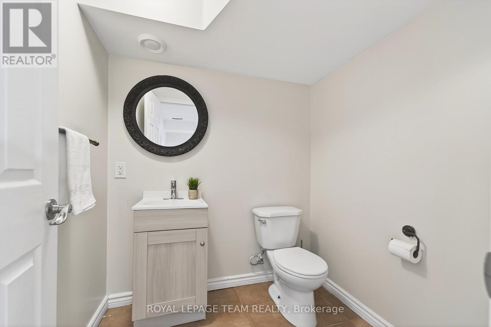 Stackable washer and dryer included!