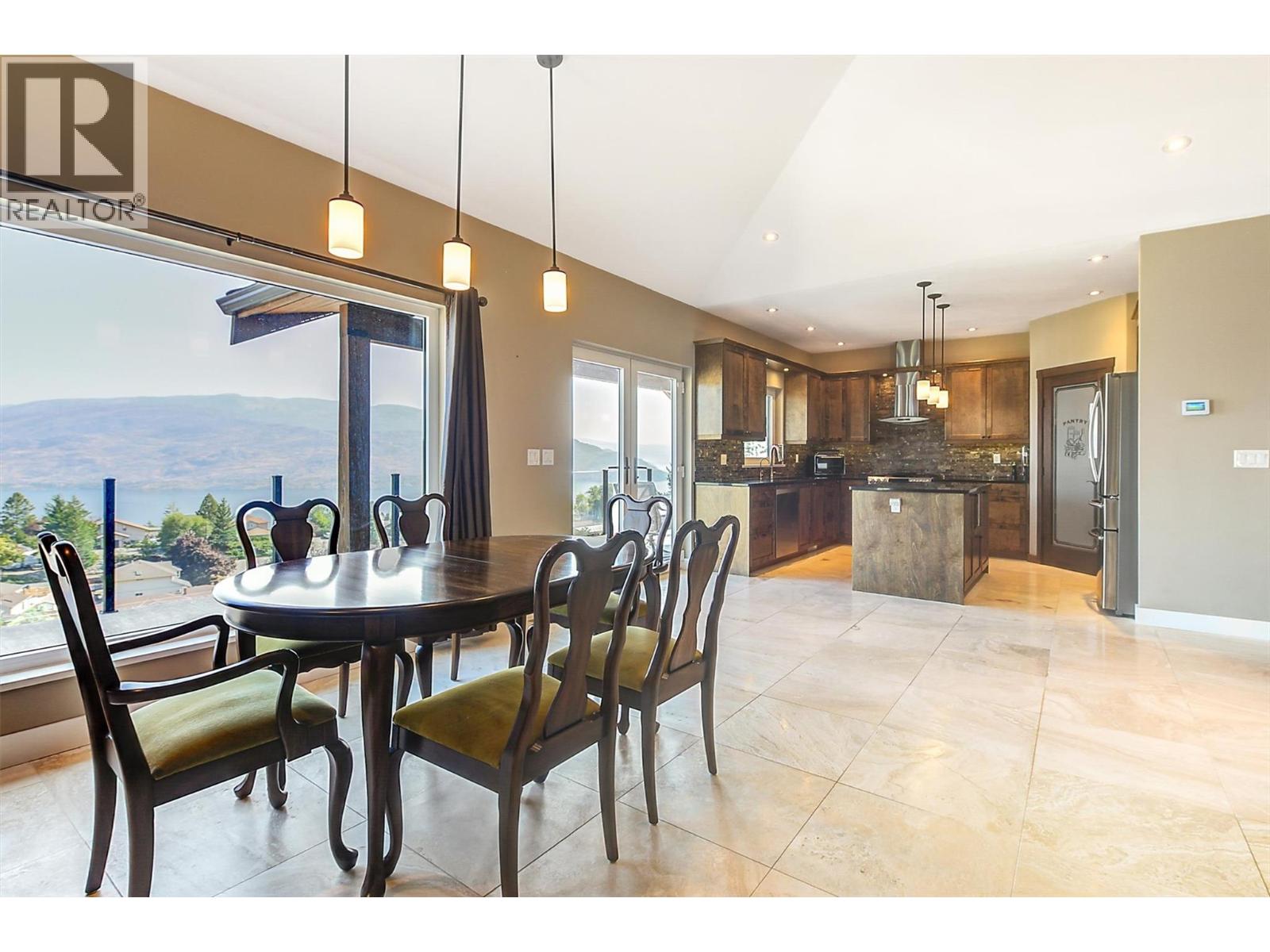 6172 Seymoure Avenue, Peachland