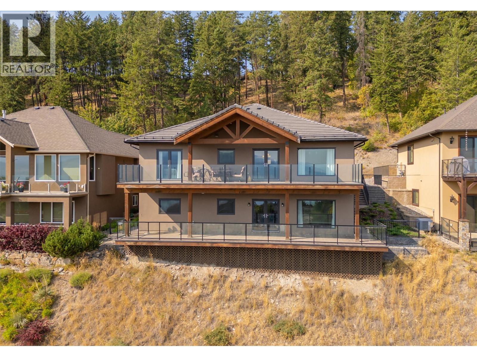 6172 Seymoure Avenue, Peachland
