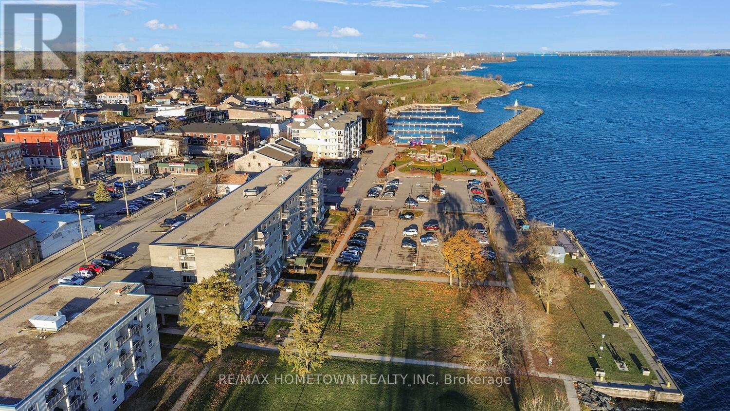 #113 235 WATER STREET - 23