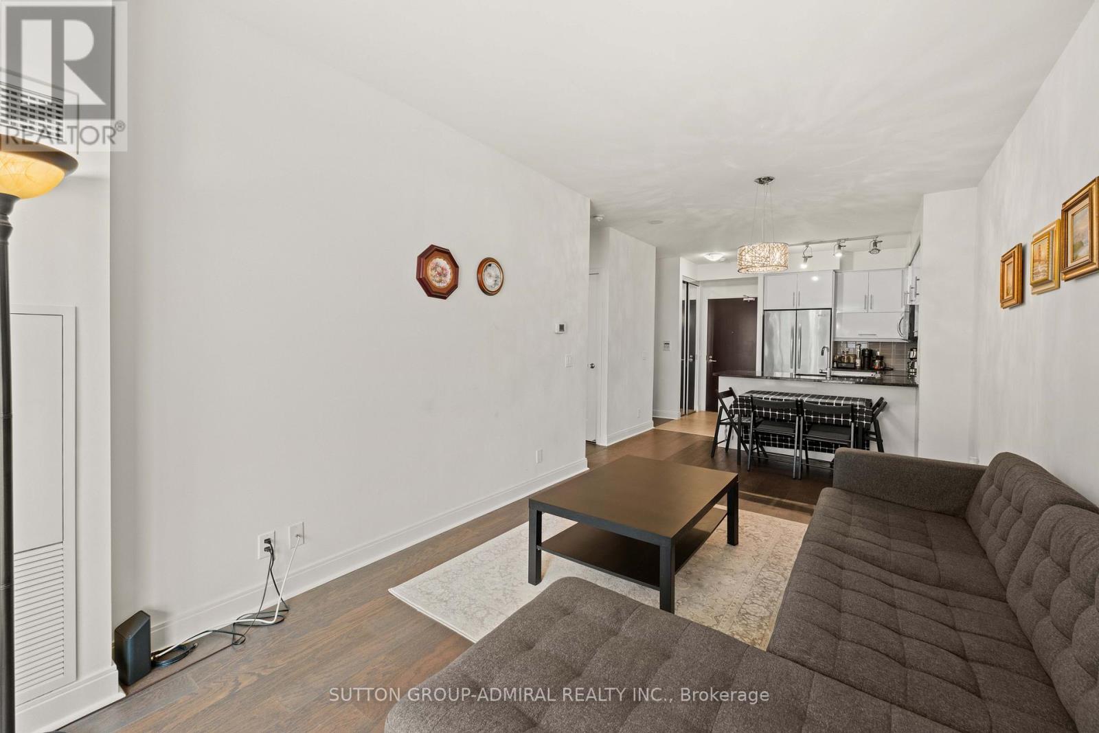#516 825 CHURCH STREET - 19
