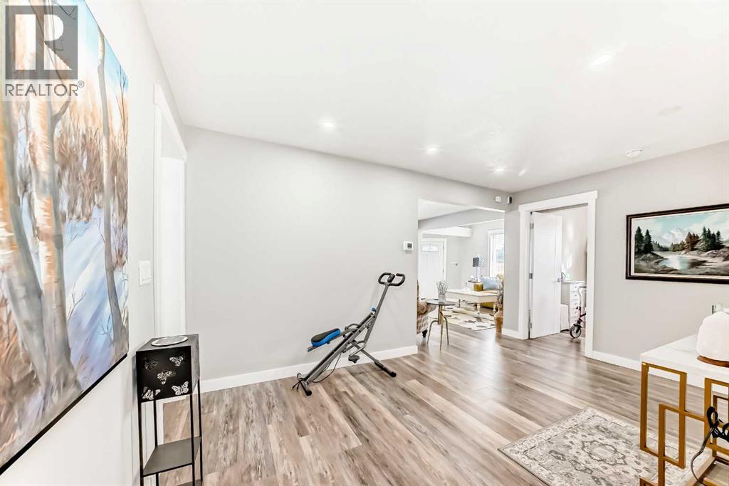 Single Family House Bungalow for Sale in   Avenue NW Bowness Calgary 