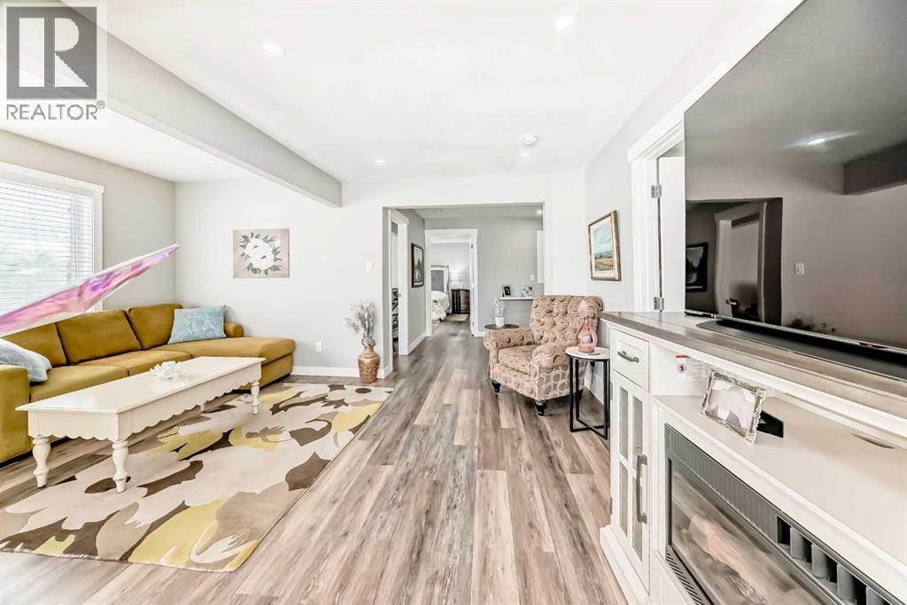 Single Family House Bungalow for Sale in   Avenue NW Bowness Calgary 