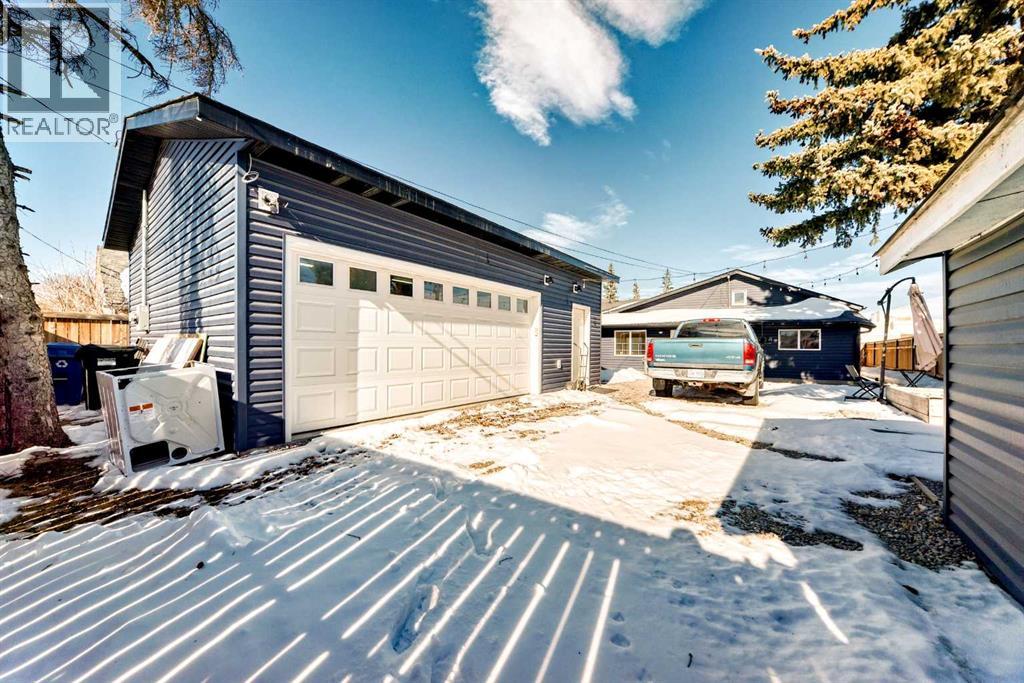 Single Family House Bungalow for Sale in   Avenue NW Bowness Calgary 