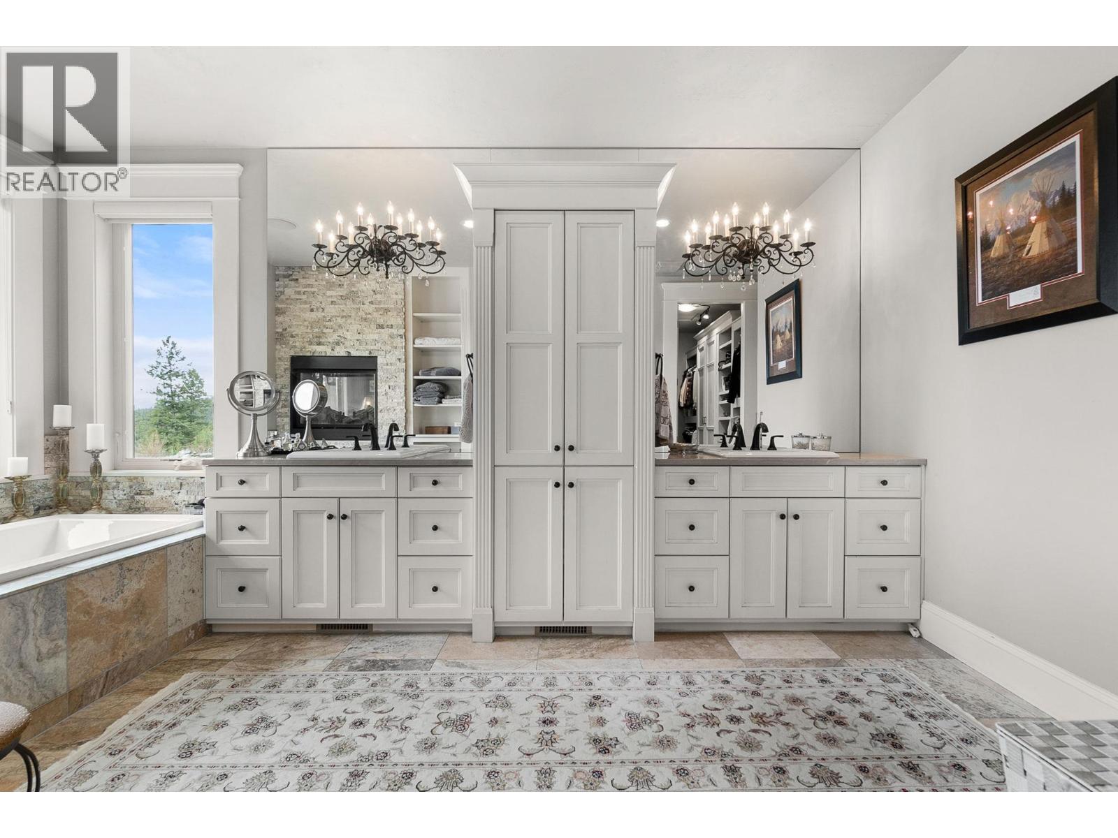 5500 Rockface Road, Kelowna