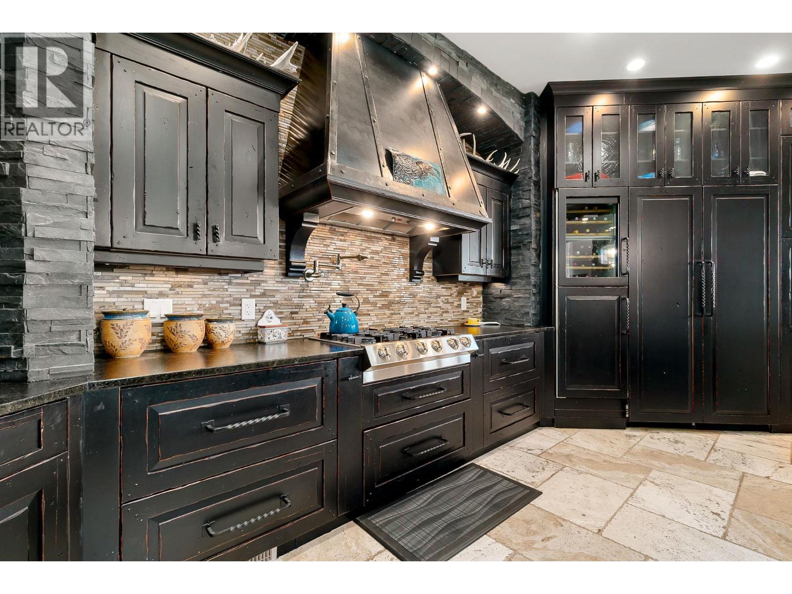 5500 Rockface Road, Kelowna