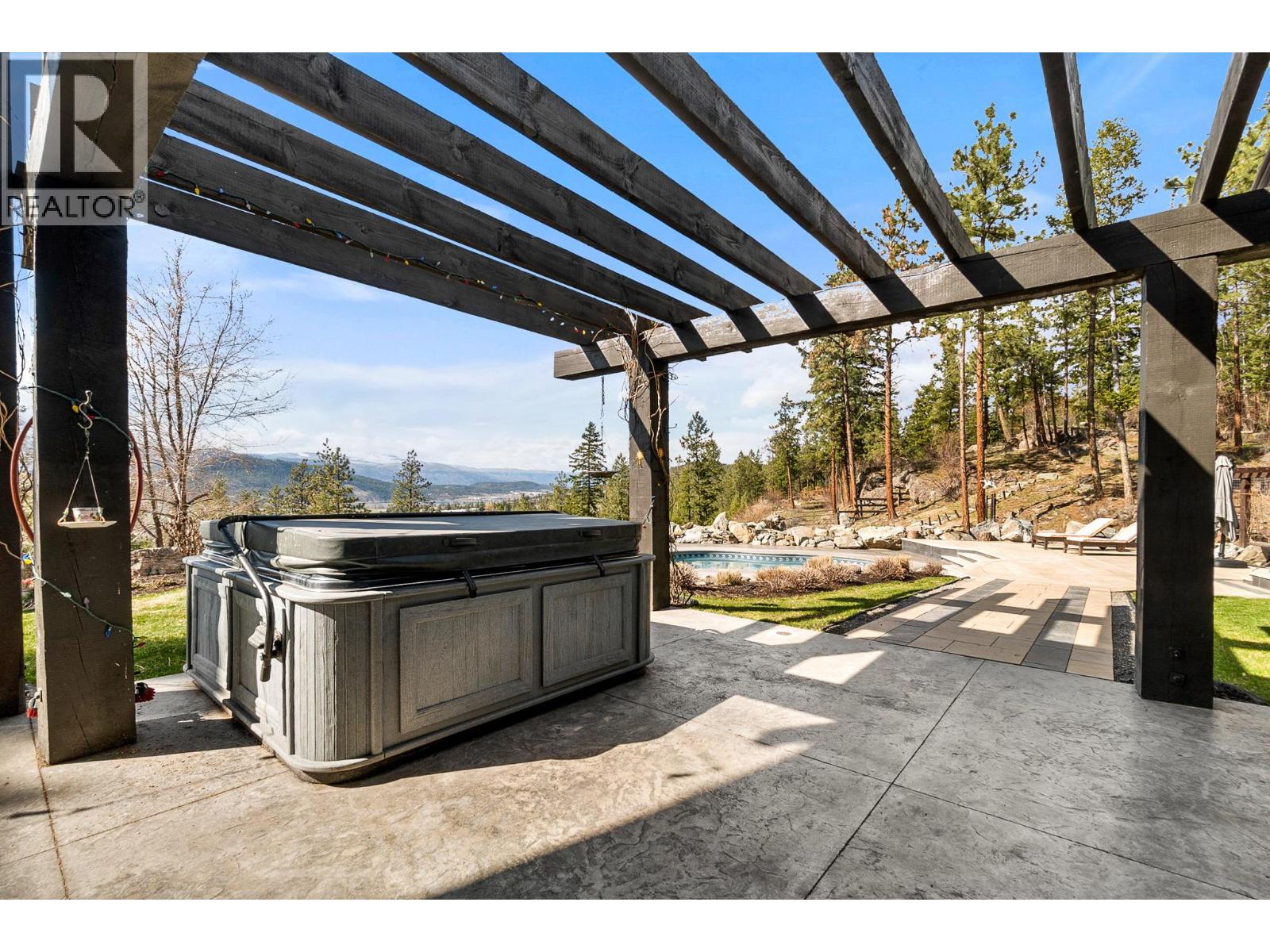 5500 Rockface Road, Kelowna