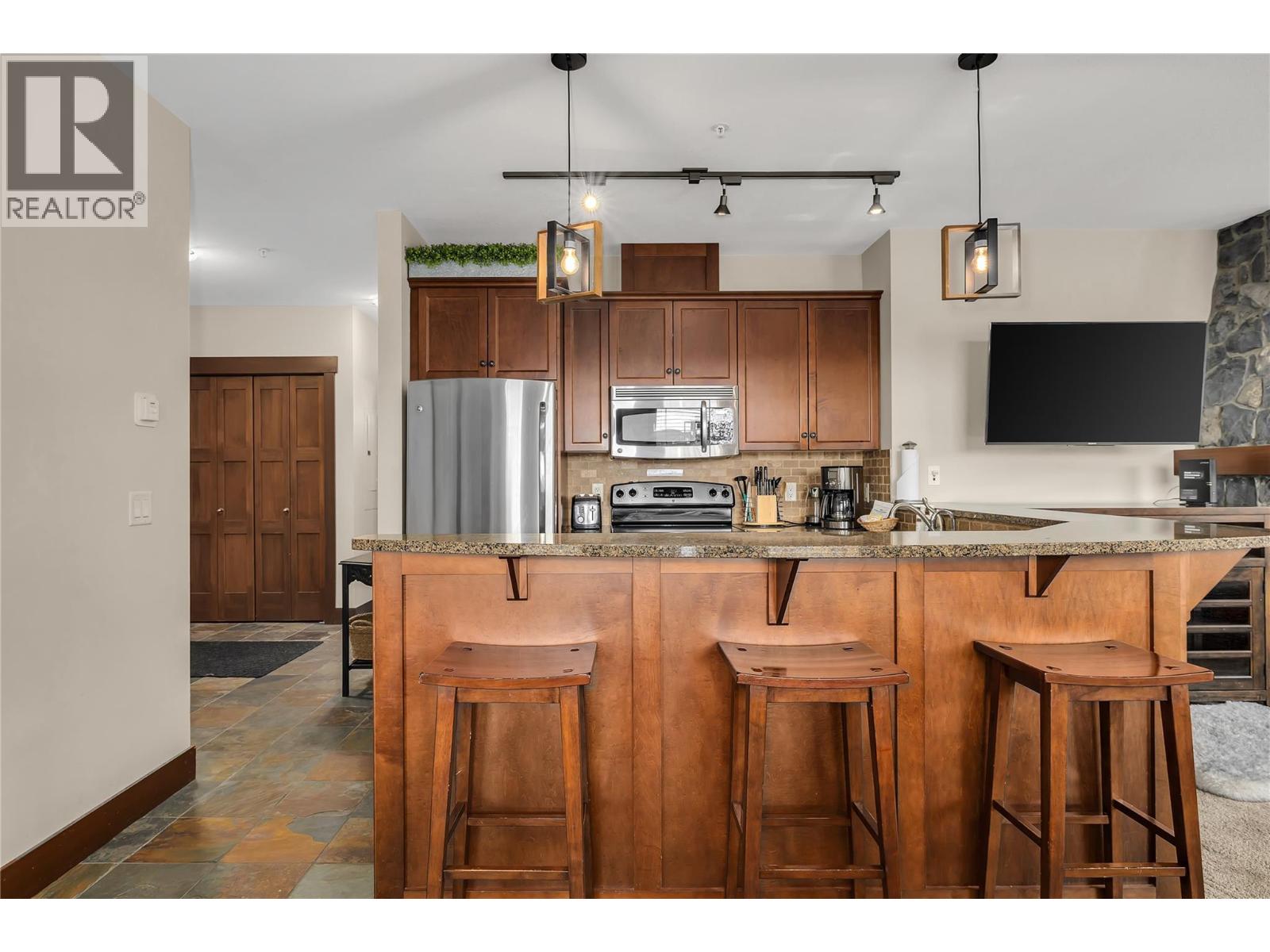 375 Raven Ridge Road Unit# 301, Big White