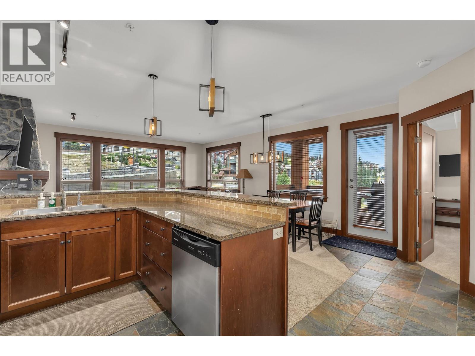 375 Raven Ridge Road Unit# 301, Big White