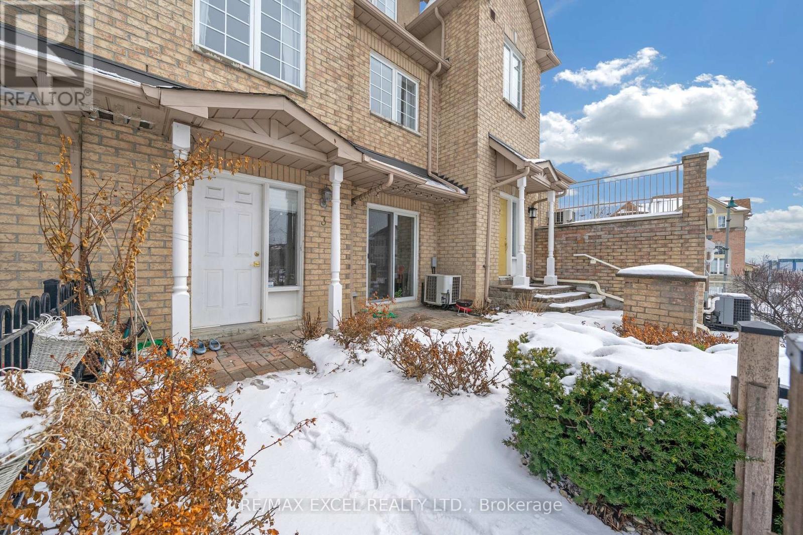 #3 10 COX BOULEVARD - 3