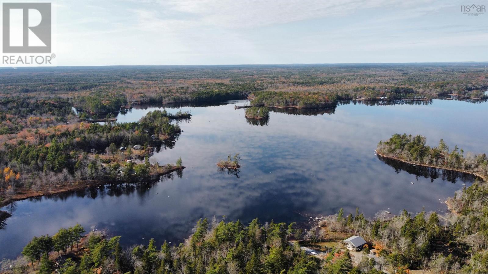 Property photo of 2 Oak Hill Road