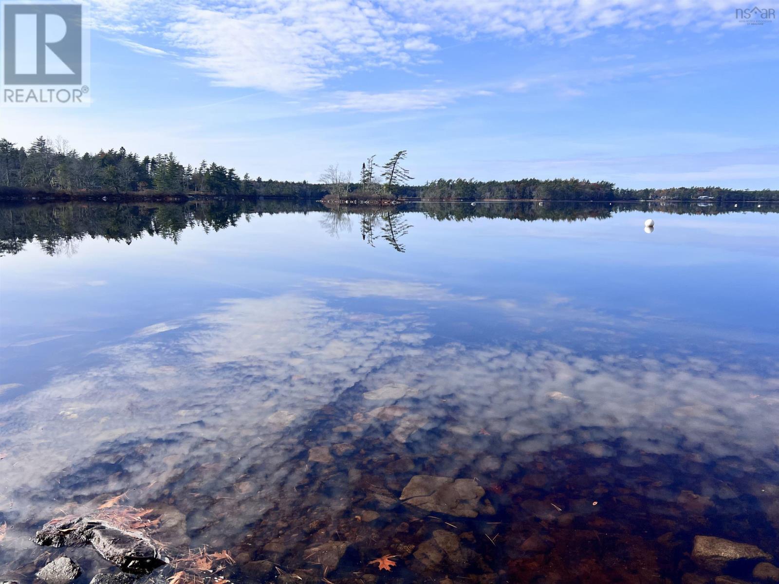 Property 8 of 21 of 2 Oak Hill Road