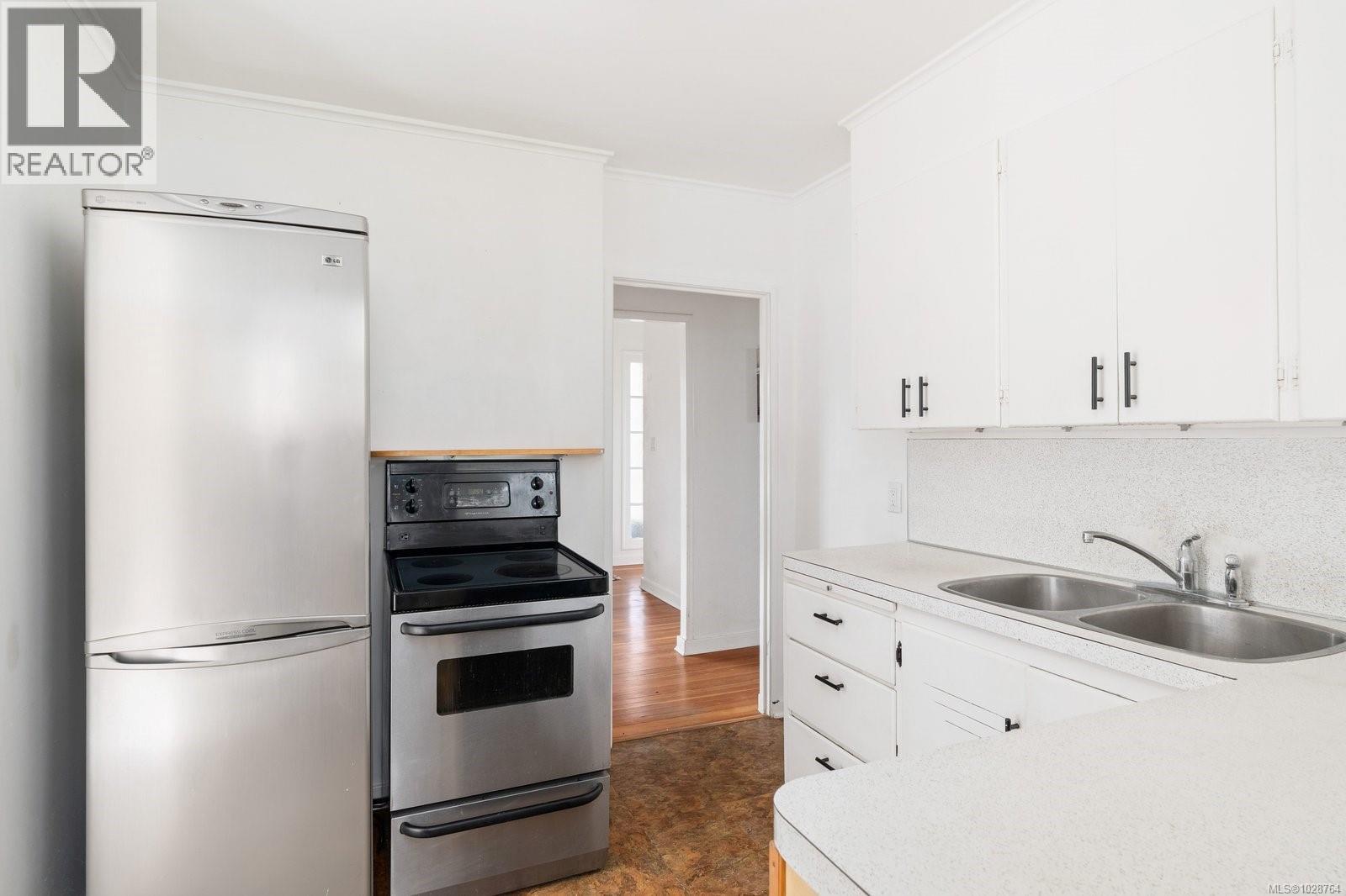  2603 Scott Street, Victoria