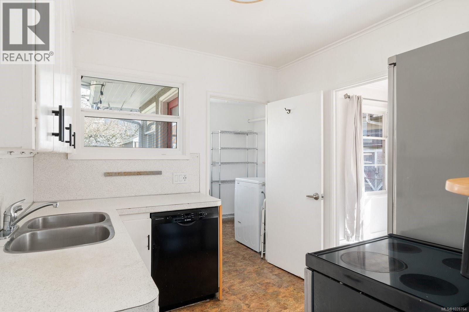  2603 Scott Street, Victoria