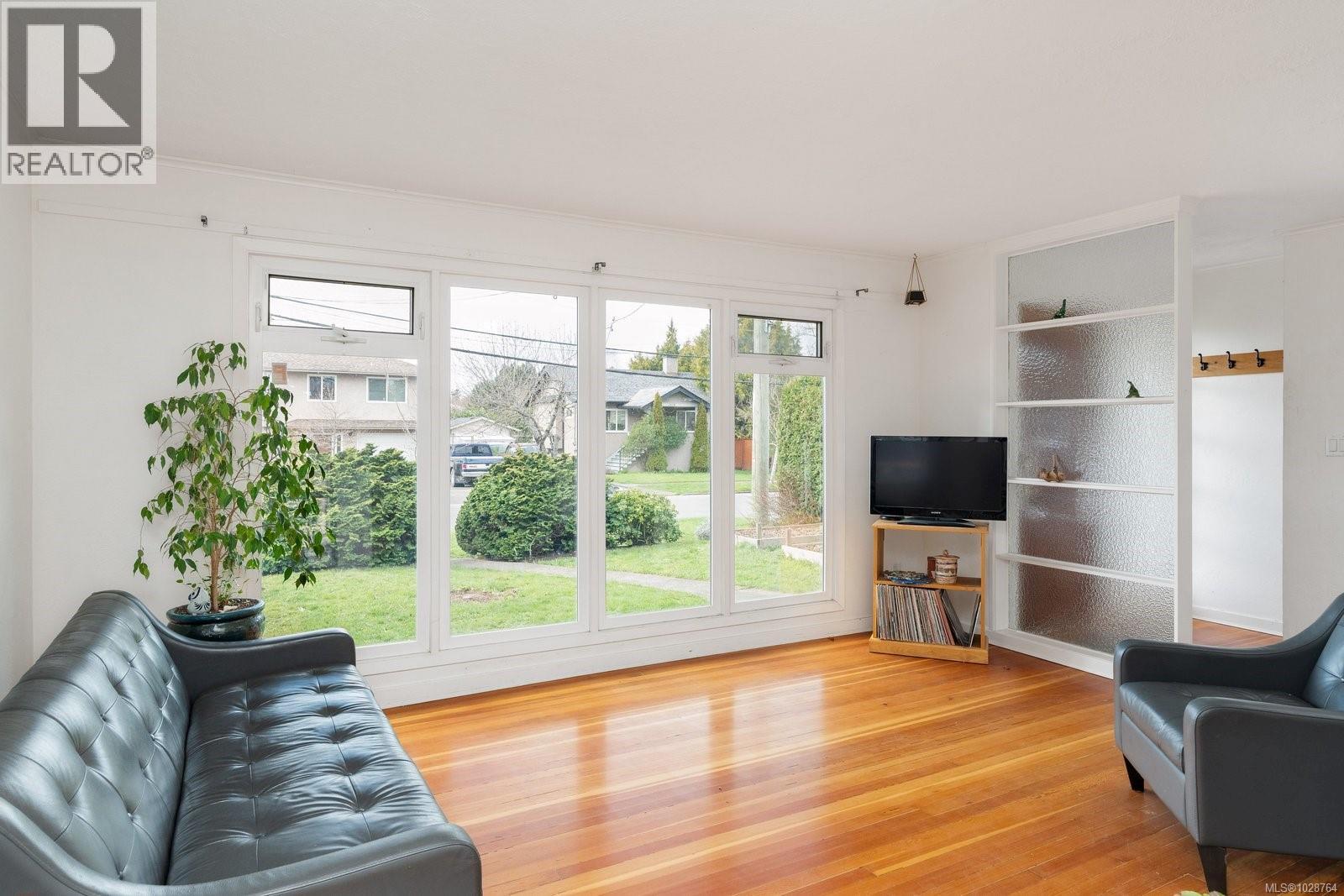  2603 Scott Street, Victoria