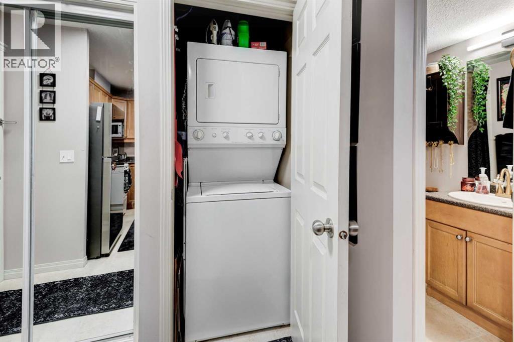 Single Family House for Sale in    Avenue SW Sunalta Calgary 