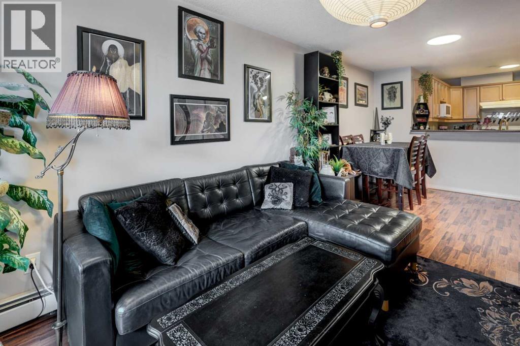 Single Family House for Sale in    Avenue SW Sunalta Calgary 