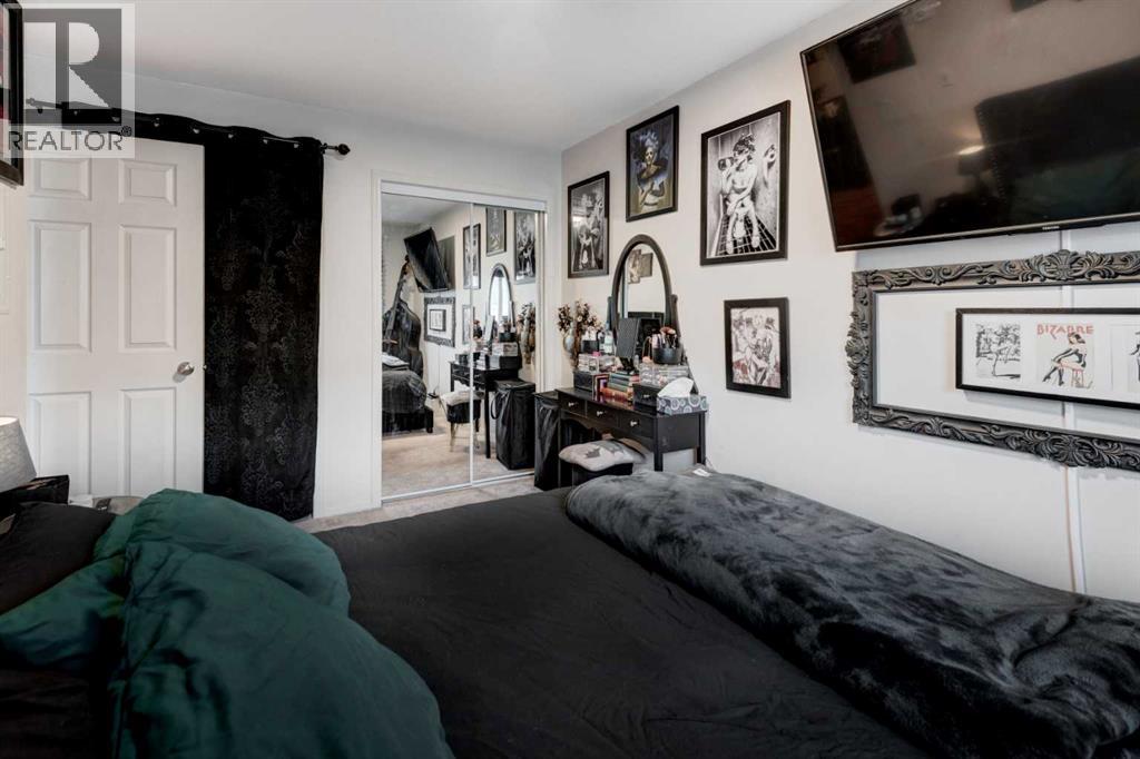 Single Family House for Sale in    Avenue SW Sunalta Calgary 