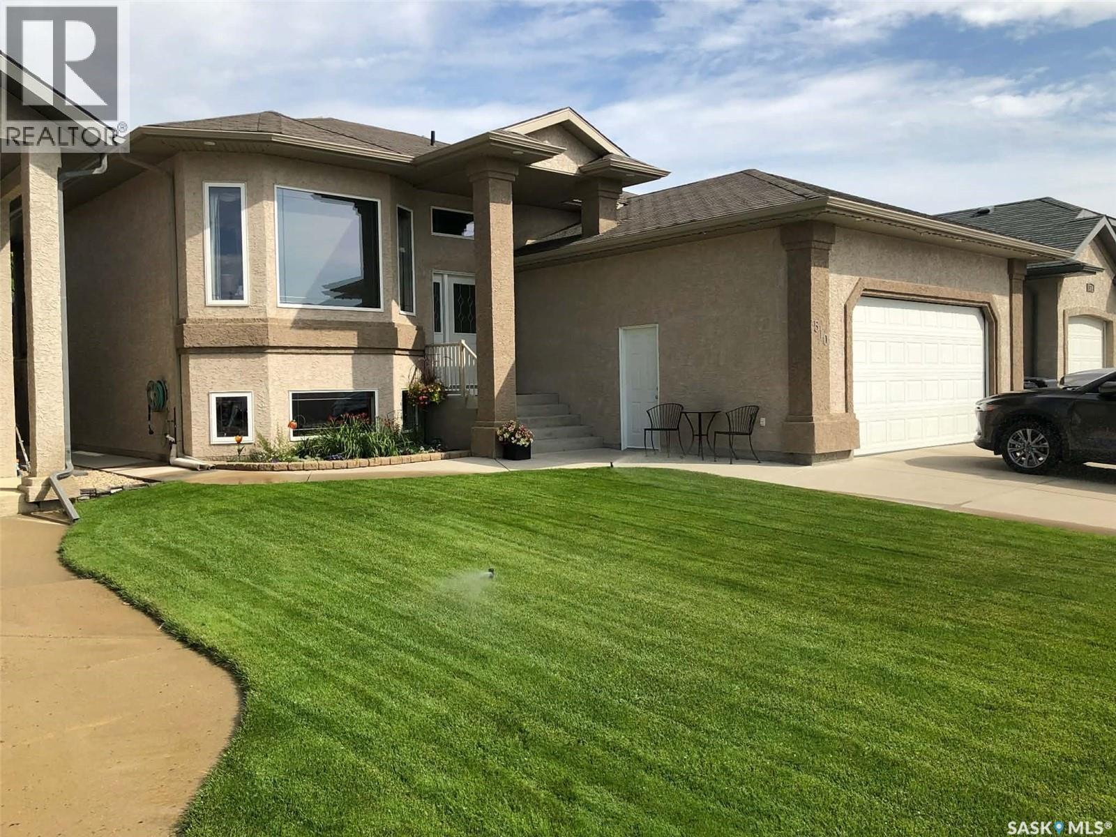 510 Greaves LANE