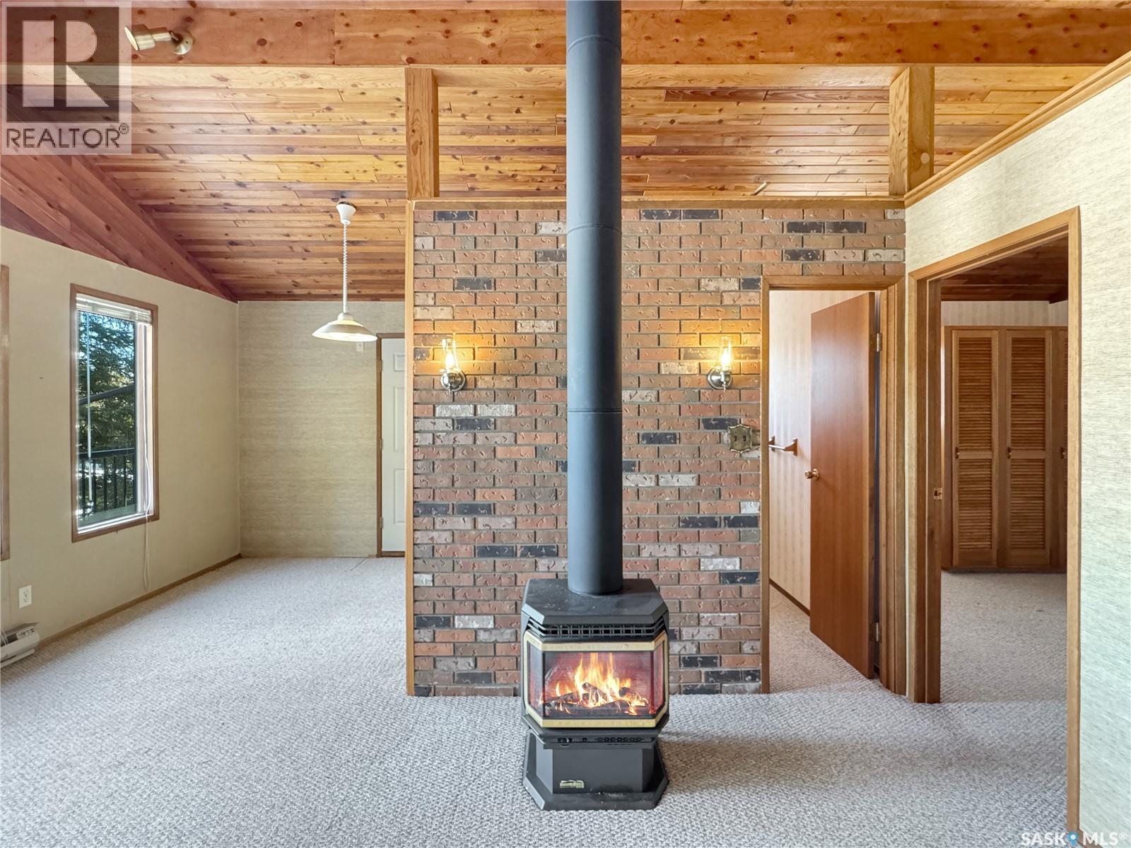 102 LAKESHORE DRIVE - 12