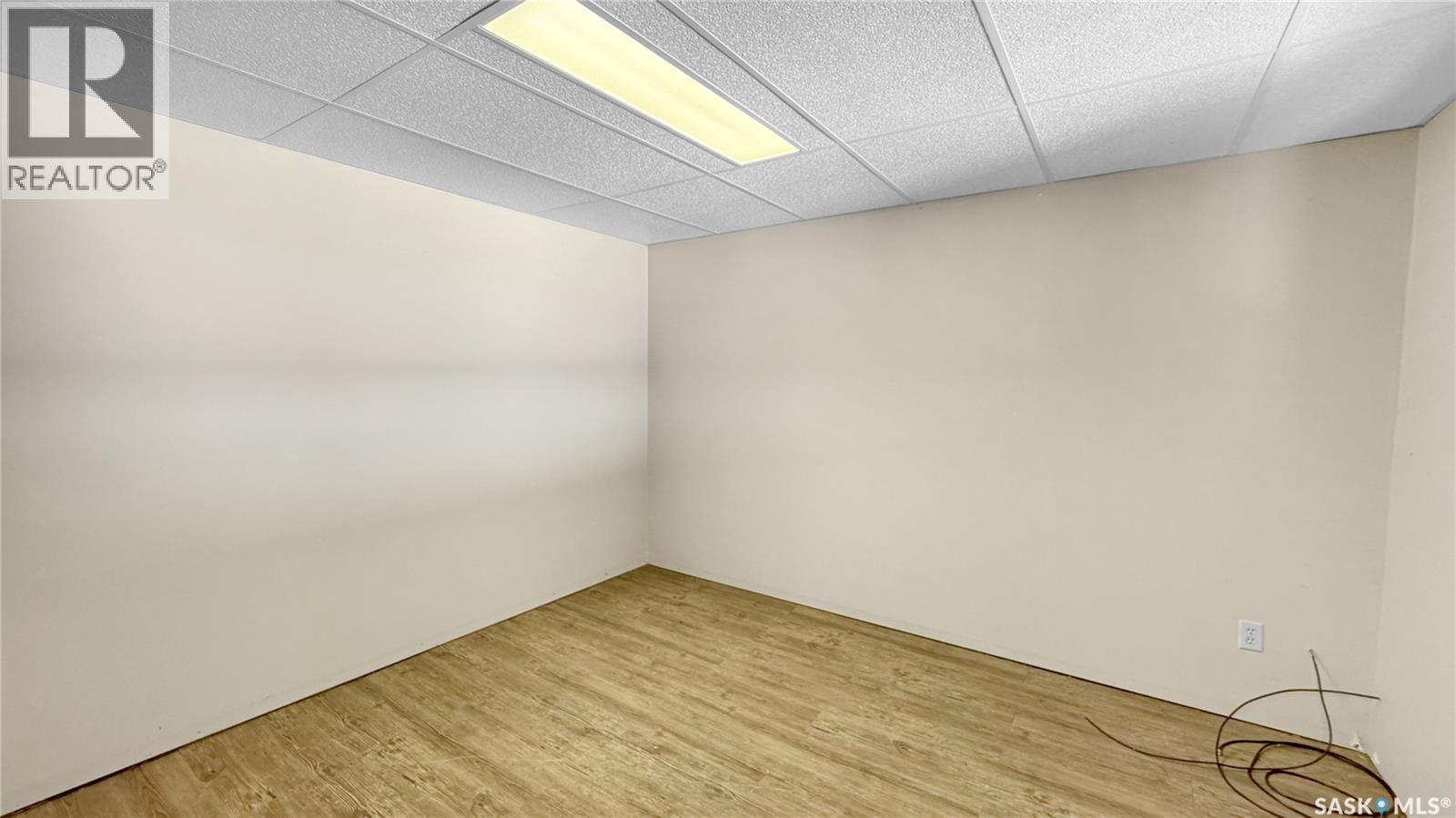 102 LAKESHORE DRIVE - 17