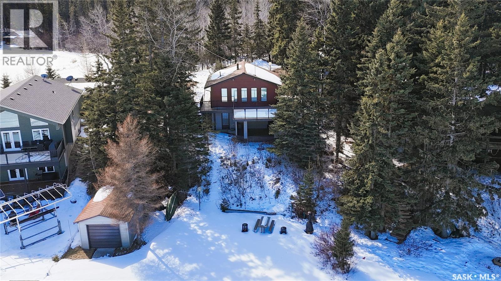 102 LAKESHORE DRIVE - 24