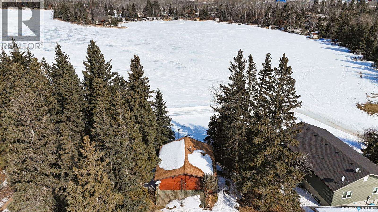102 LAKESHORE DRIVE - 5