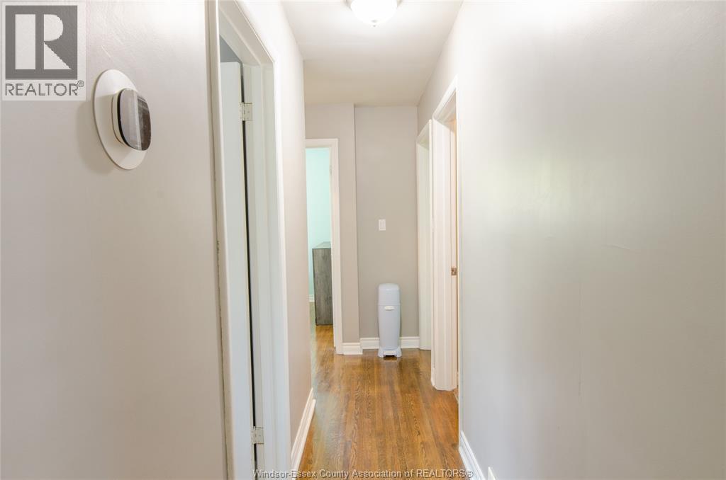 1077 FAIRVIEW - 11