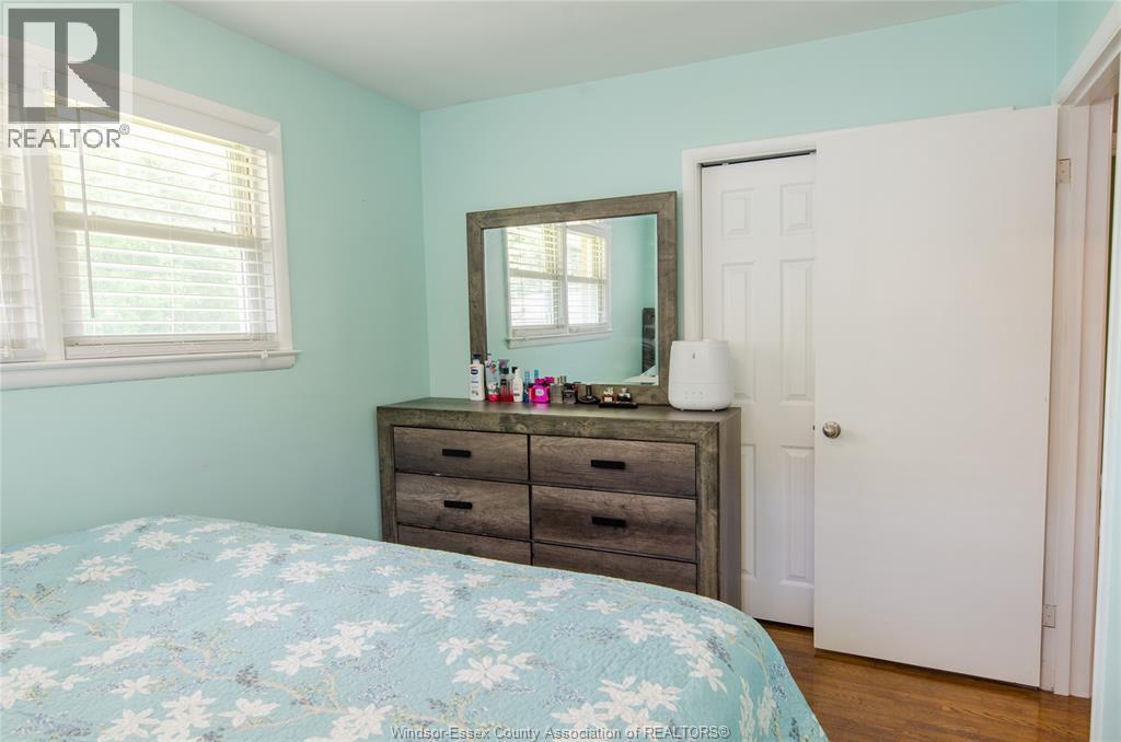 1077 FAIRVIEW - 13