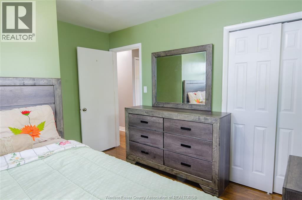 1077 FAIRVIEW - 17