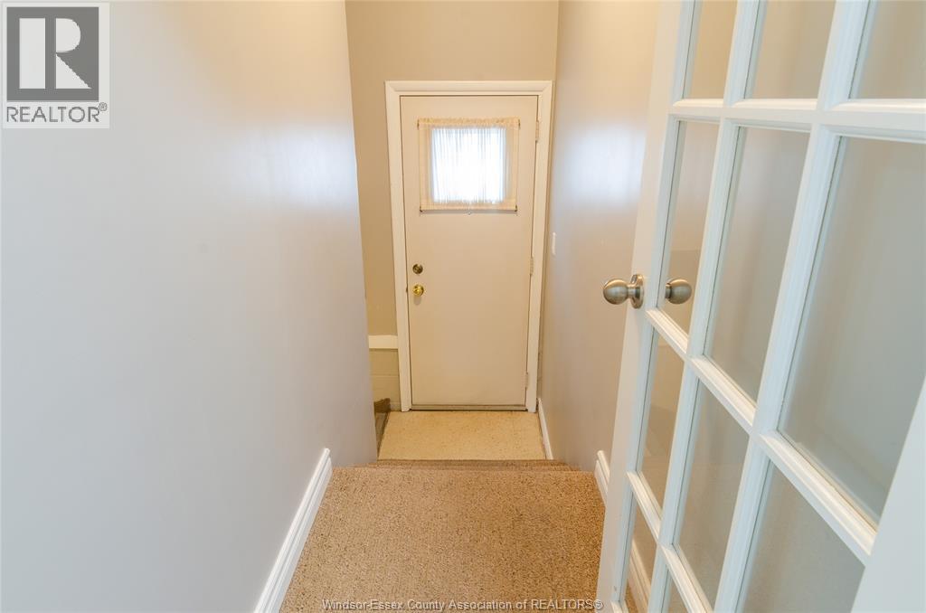 1077 FAIRVIEW - 19