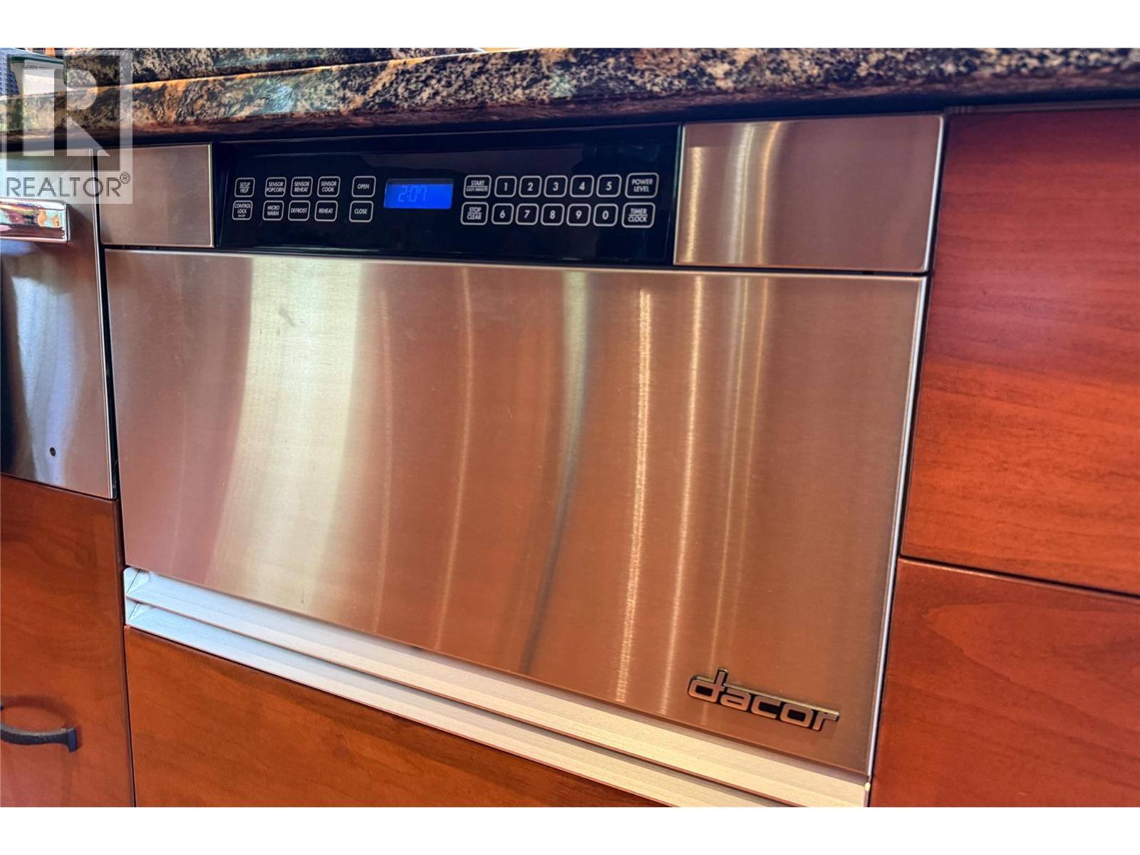 2480 Golden Donald Upper Road, Golden