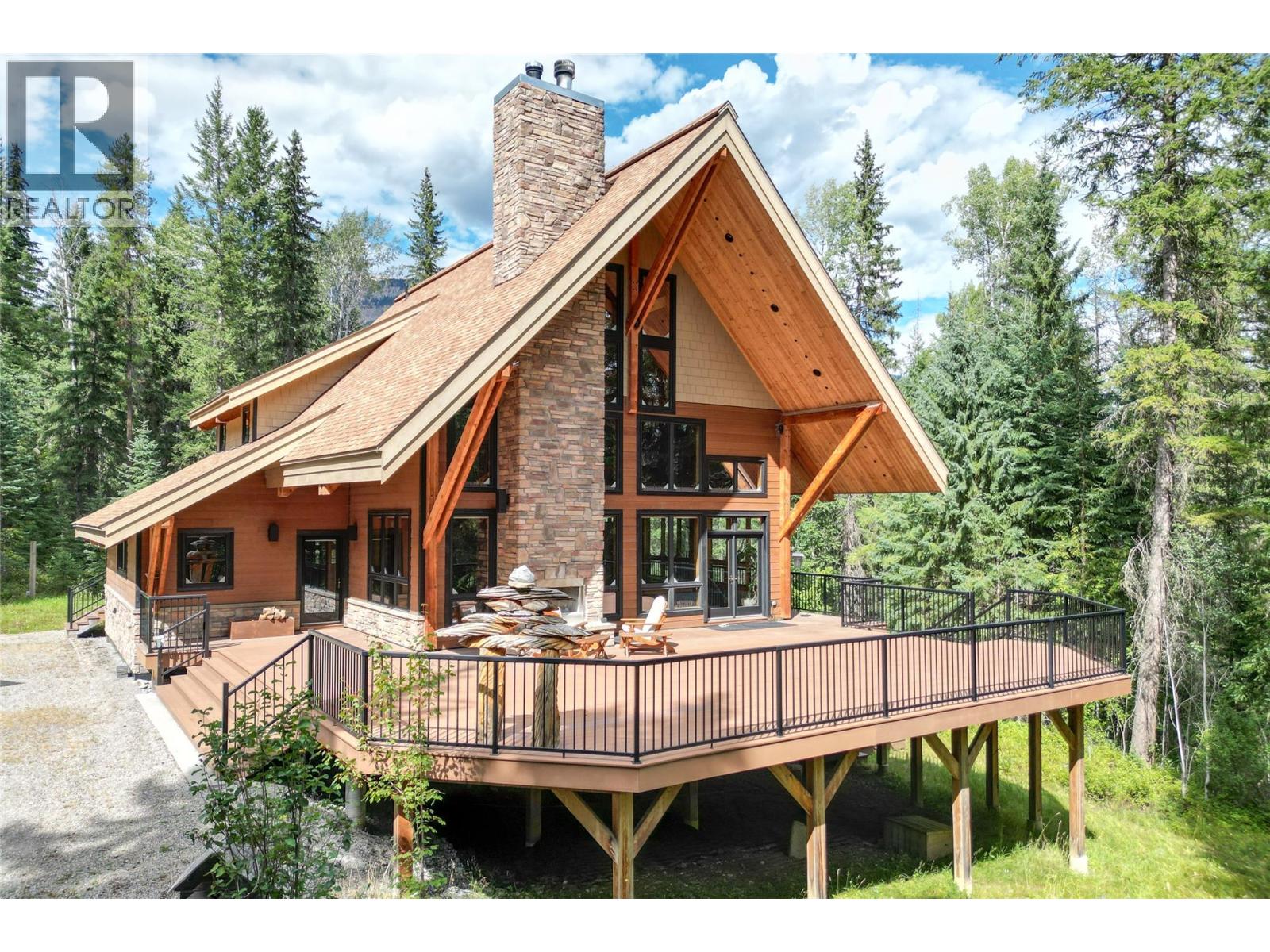 2480 Golden Donald Upper Road, Golden