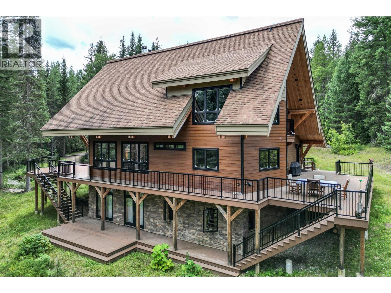 2480 Golden Donald Upper Road, Golden