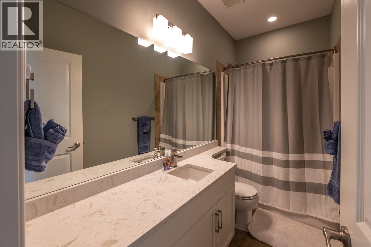 2450 RADIO TOWER Road Unit# 182, Oliver