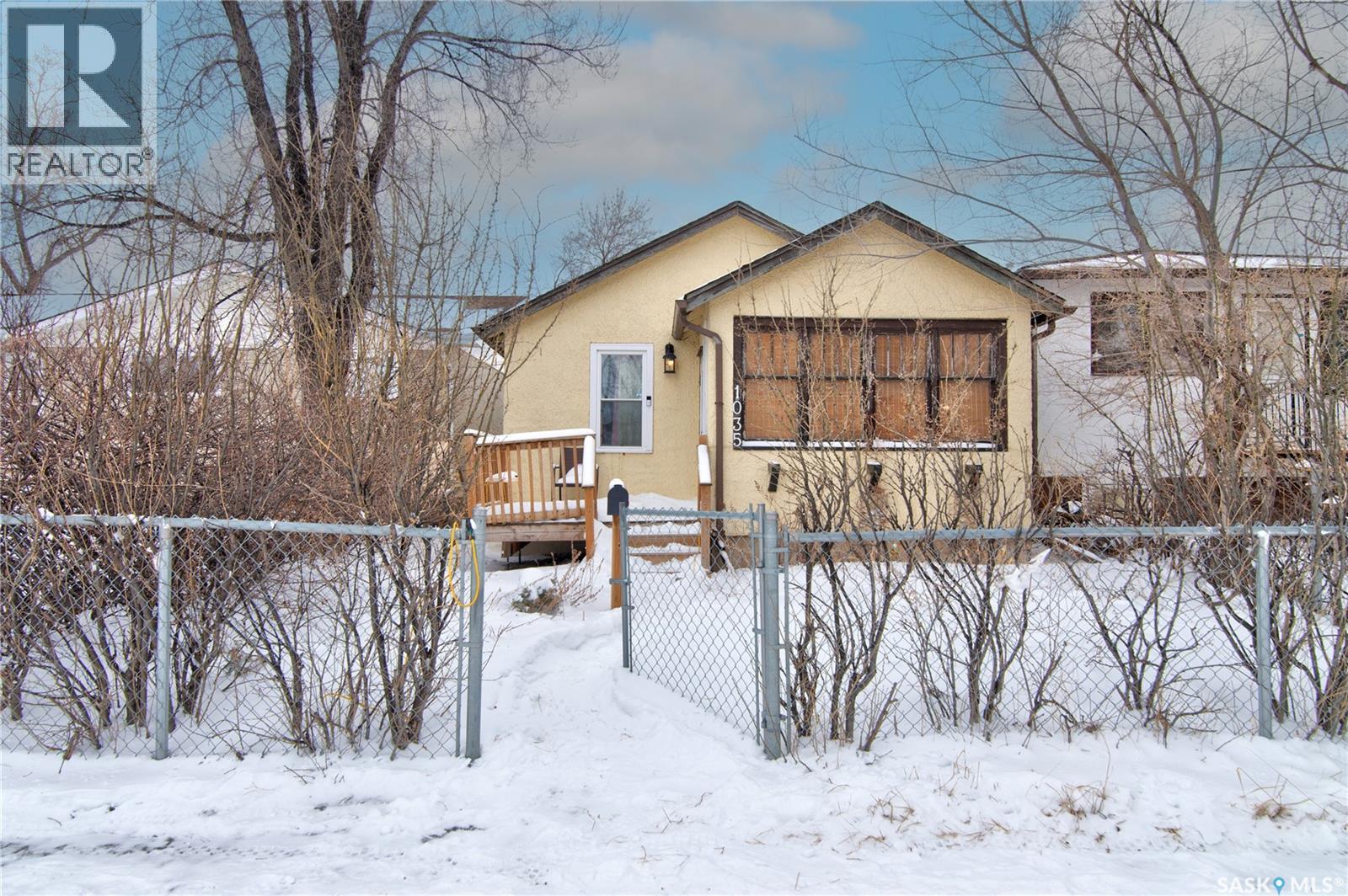 1035 WALLACE STREET - 1