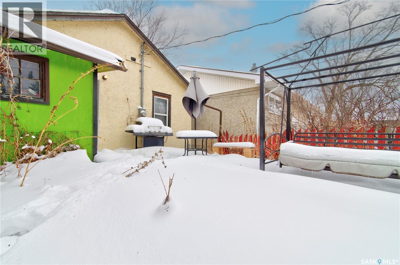 1035 WALLACE STREET - 16