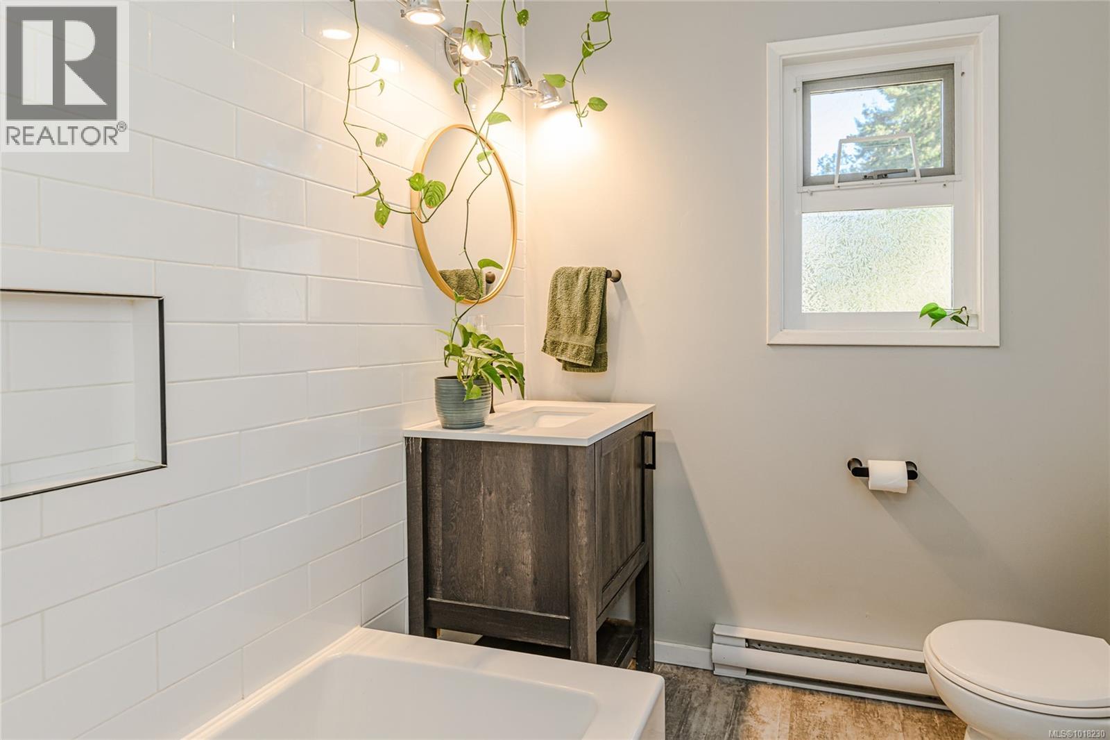  273 Maliview Drive, Salt Spring