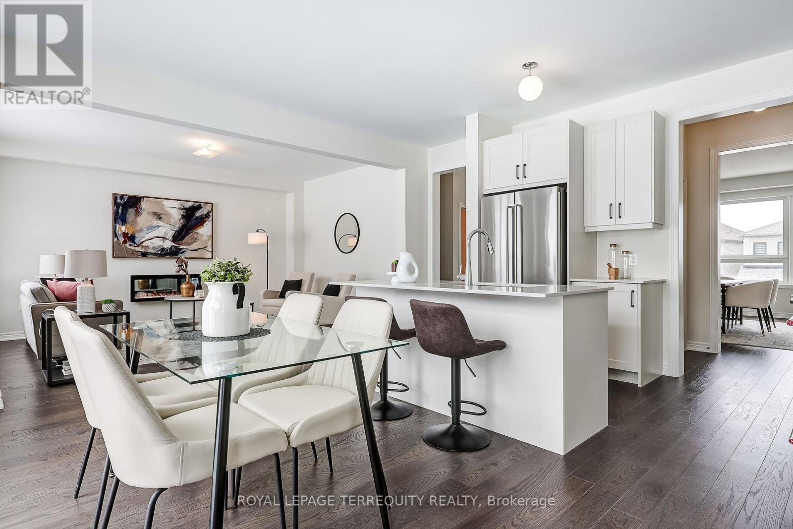 1226 TALISMAN MANOR - 25