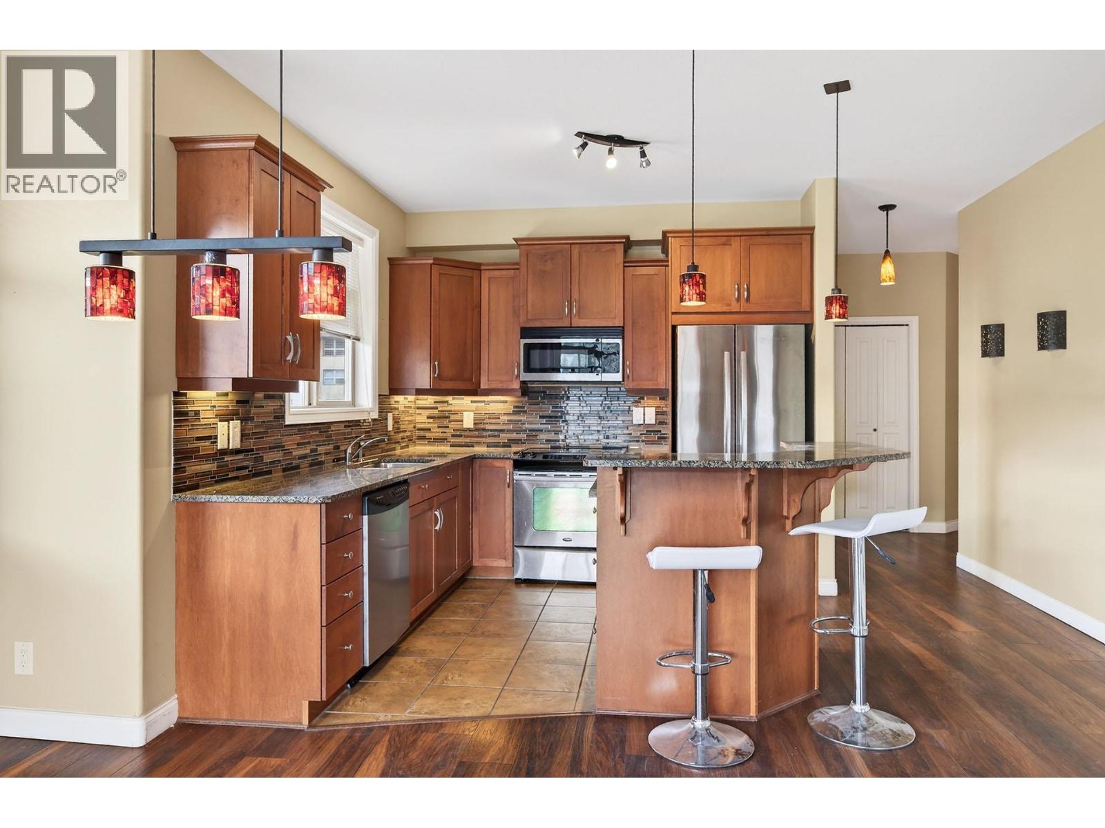 1390 Hillside Drive Unit# #302, Kamloops