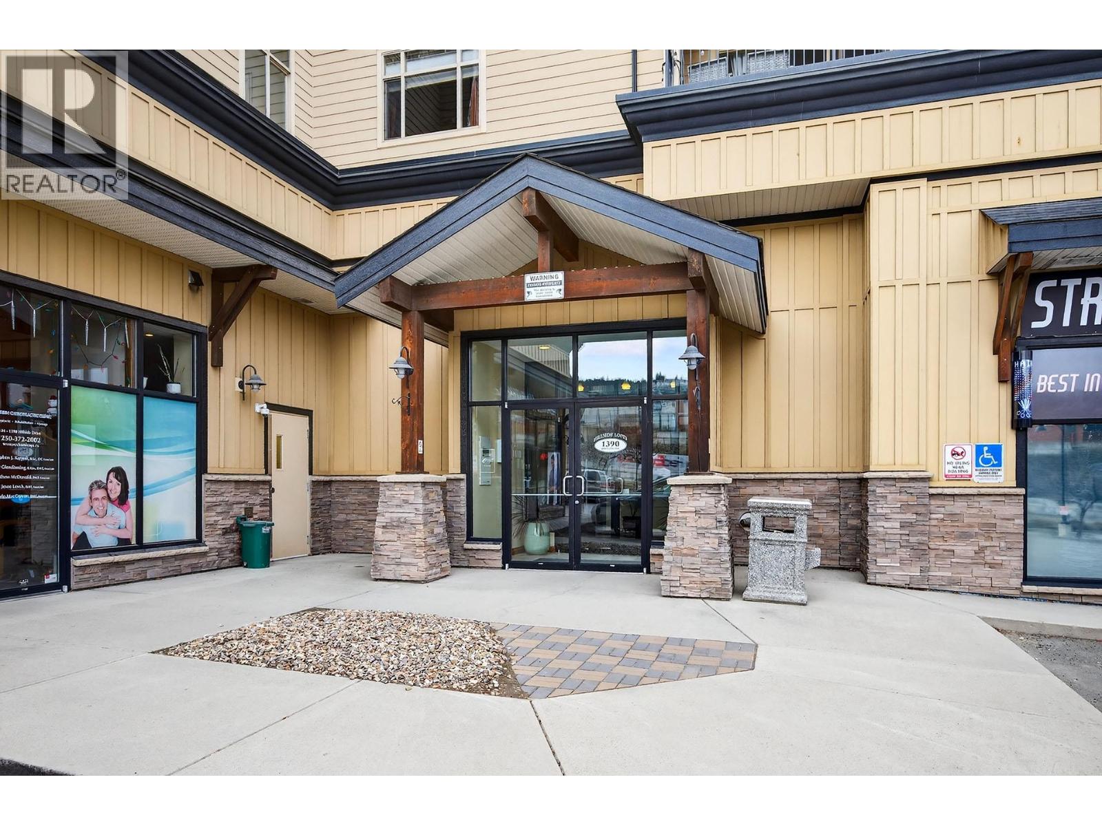 1390 Hillside Drive Unit# #302, Kamloops