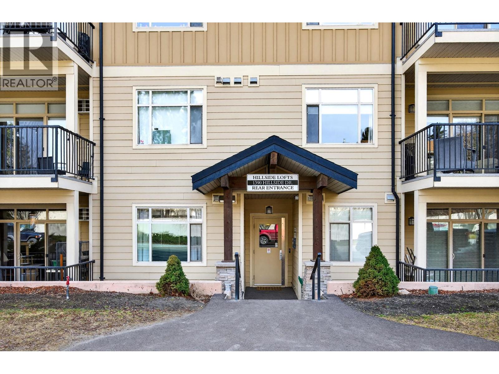 1390 Hillside Drive Unit# #302, Kamloops