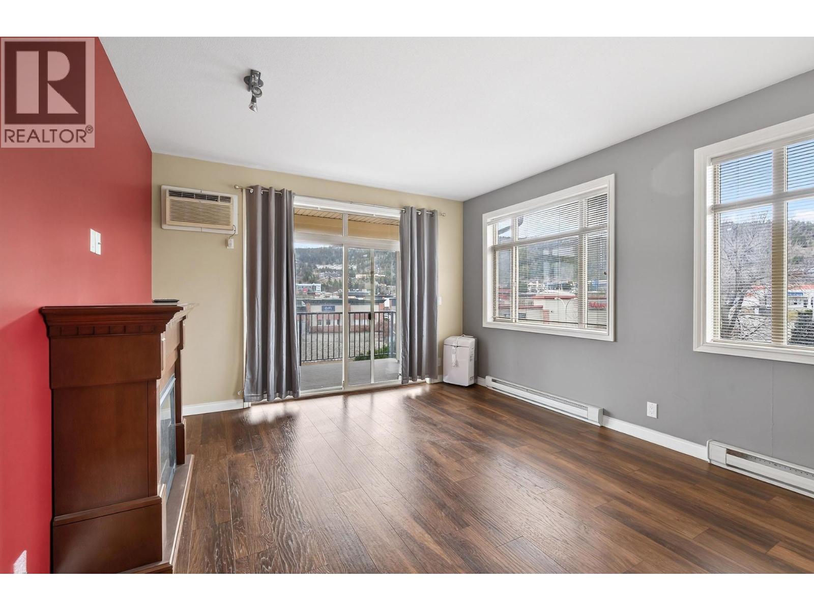 1390 Hillside Drive Unit# #302, Kamloops