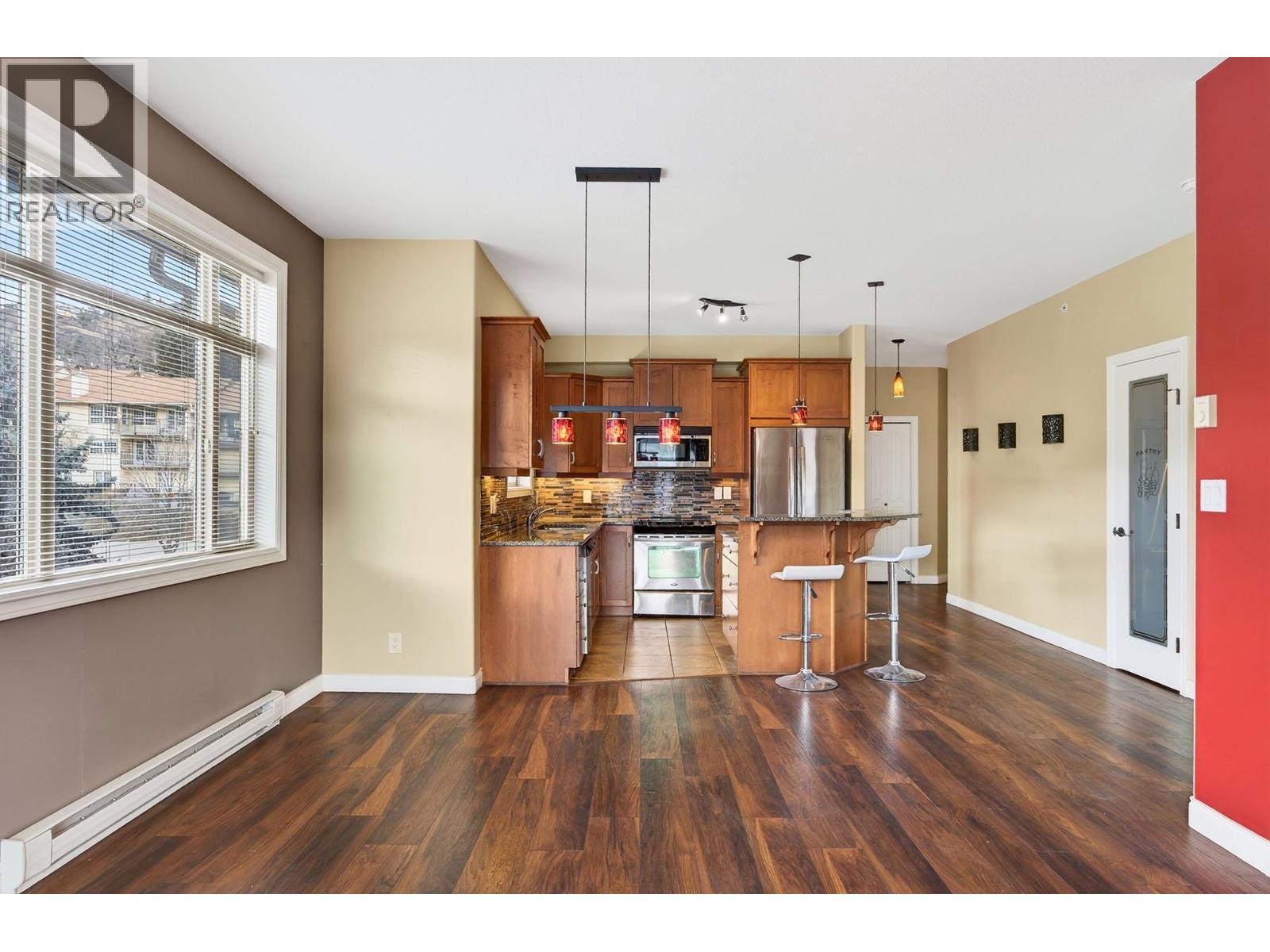 1390 Hillside Drive Unit# #302, Kamloops