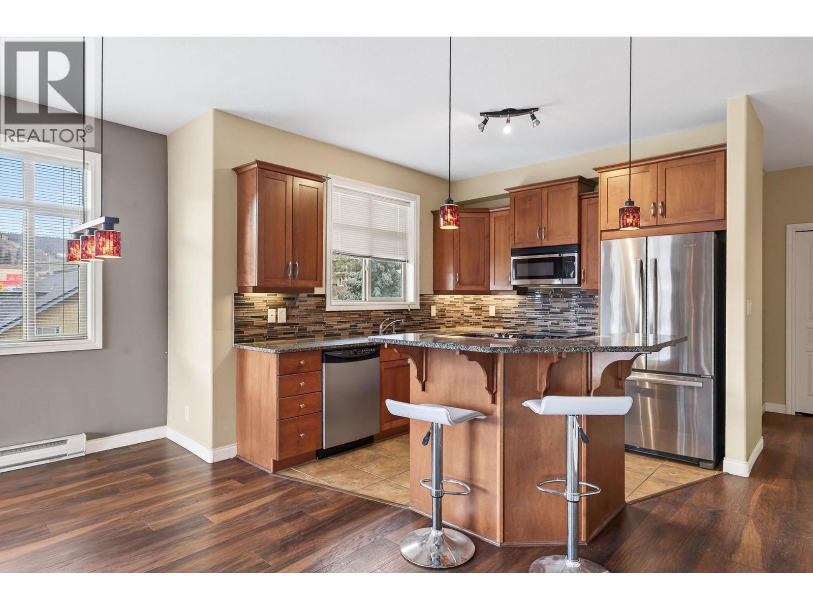 1390 Hillside Drive Unit# #302, Kamloops