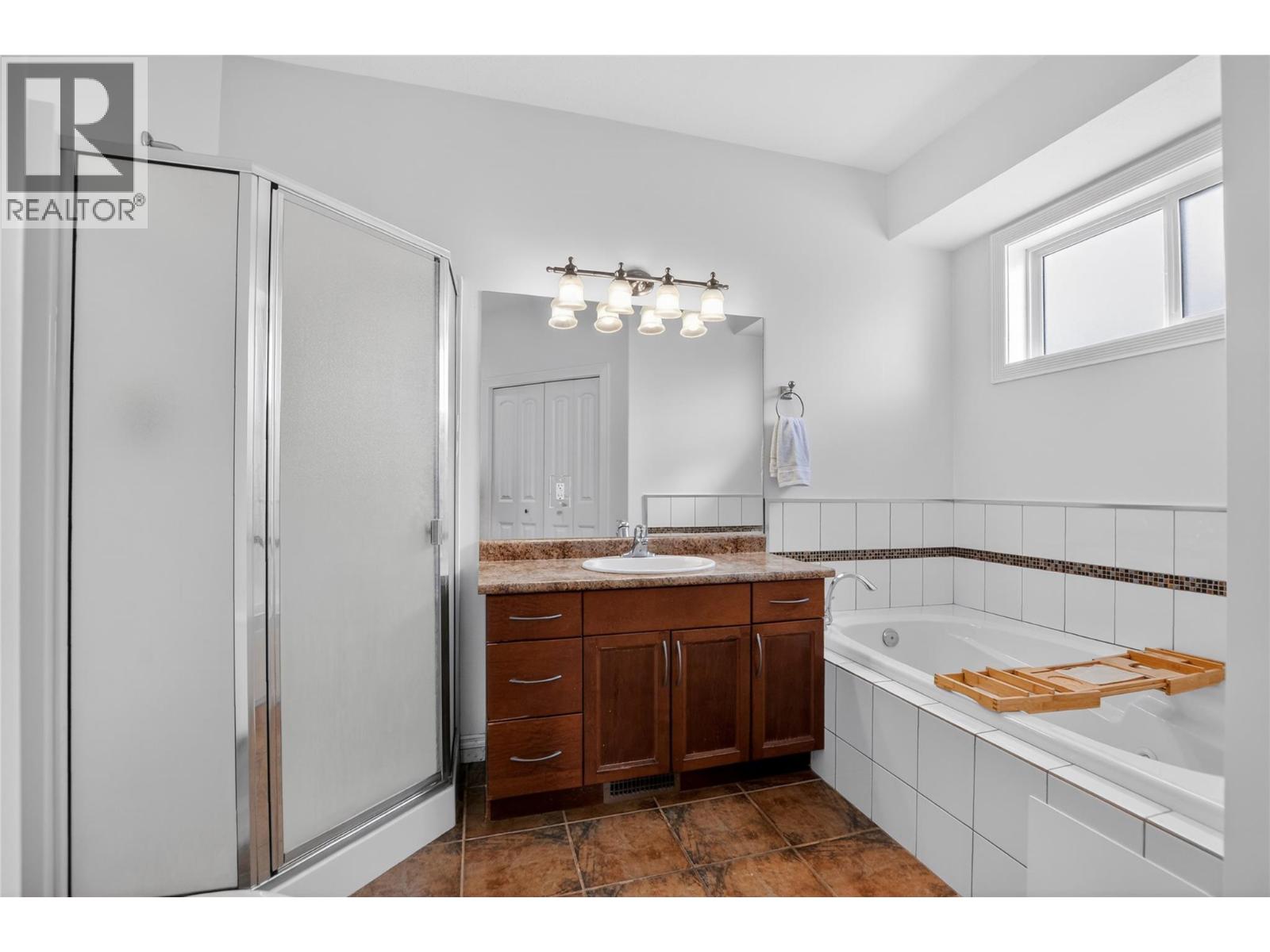  8722 Pollock Terrace, Summerland