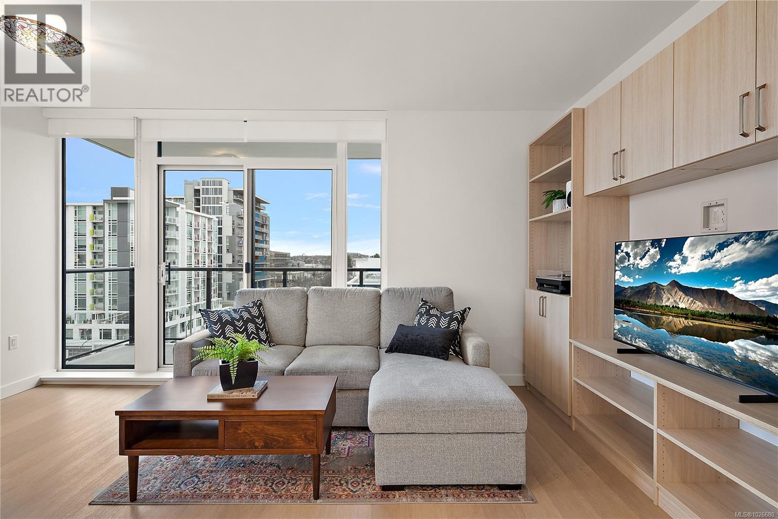 702 1100 Yates St, Victoria