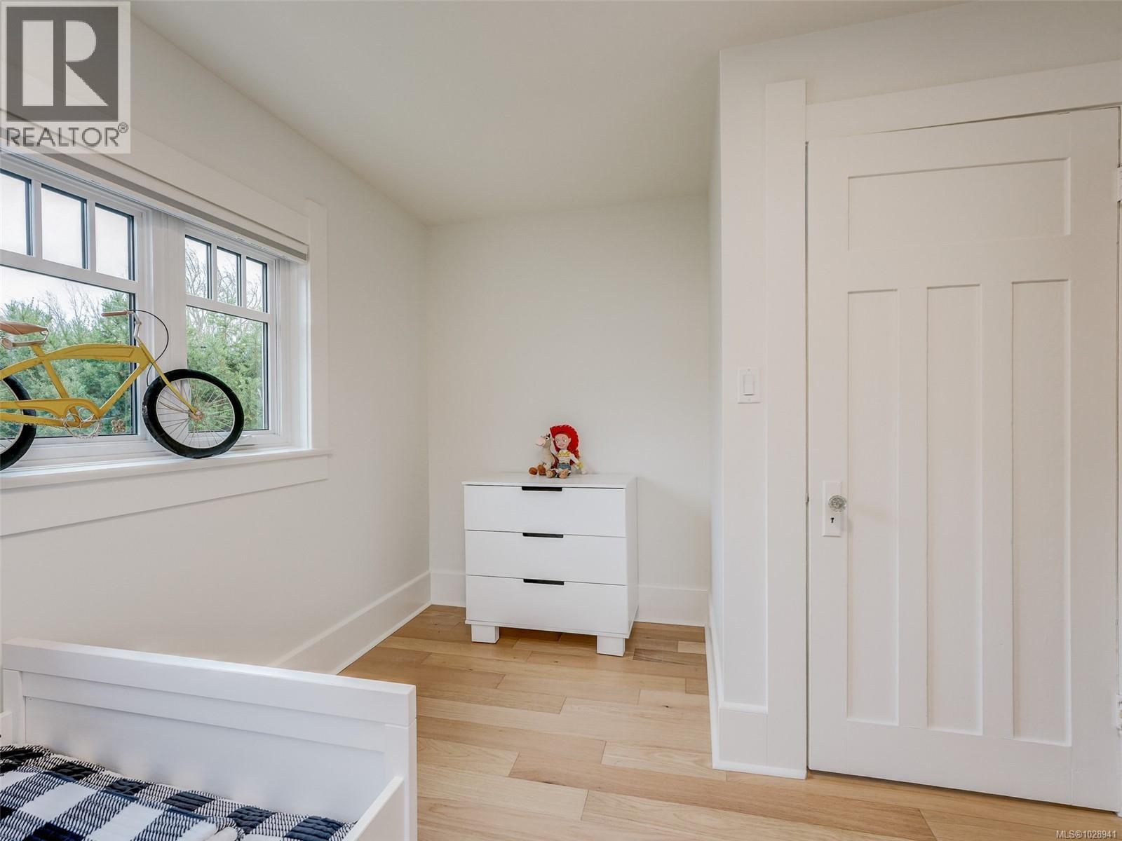 435 Richmond Ave, Victoria