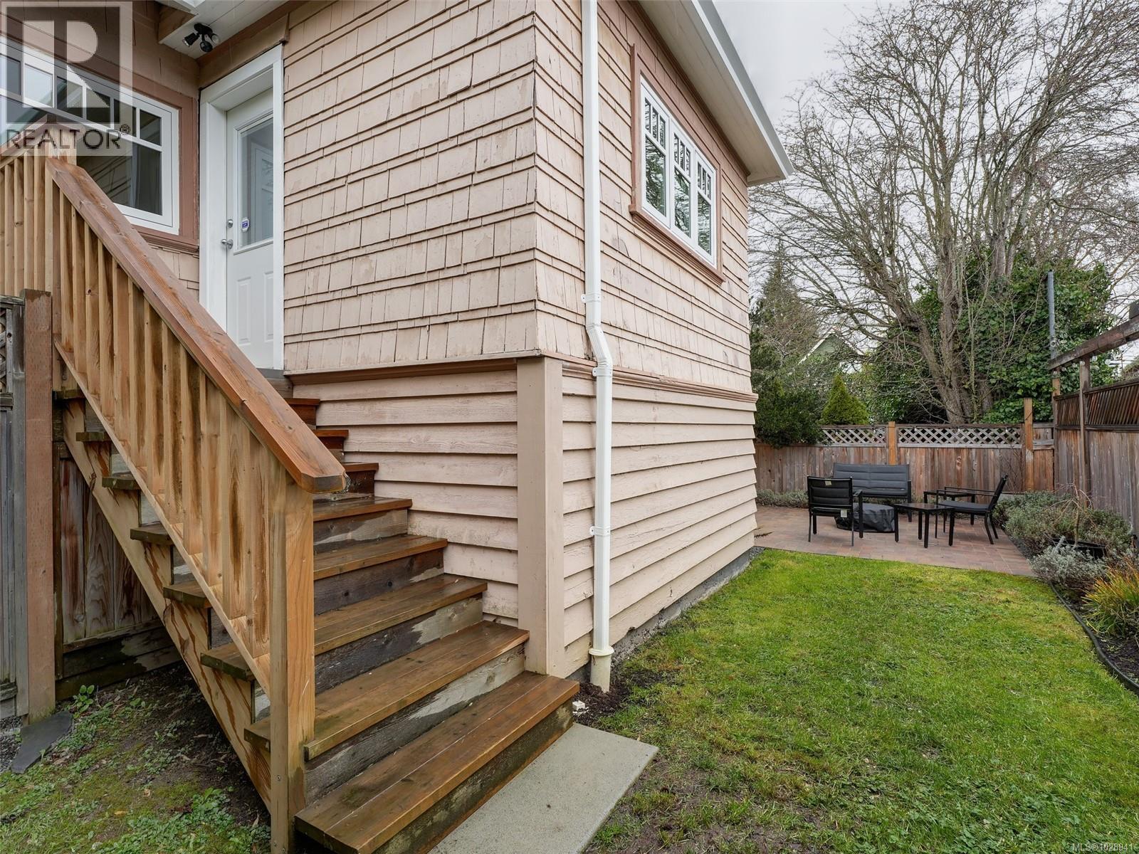 435 Richmond Ave, Victoria