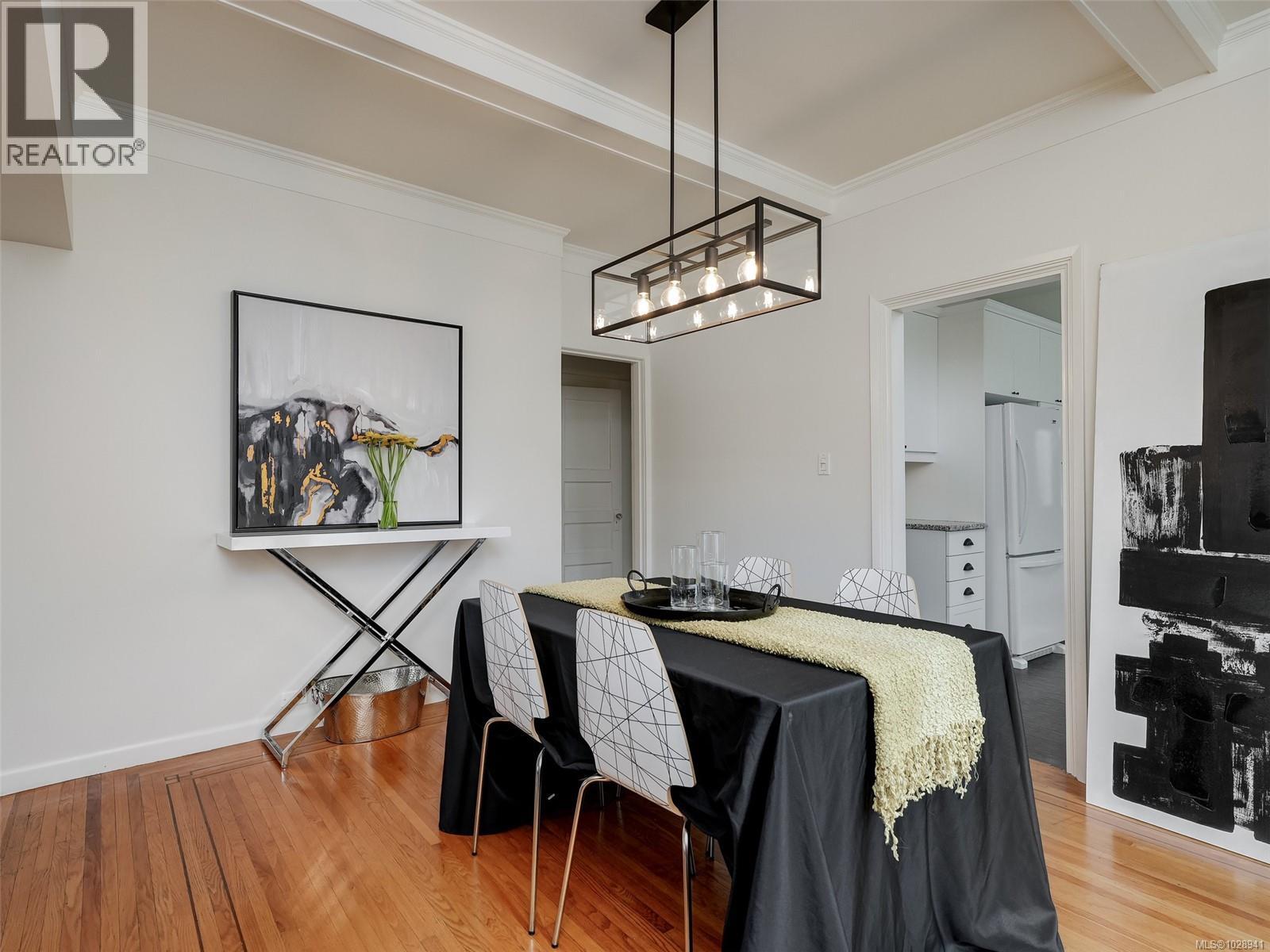 435 Richmond Ave, Victoria